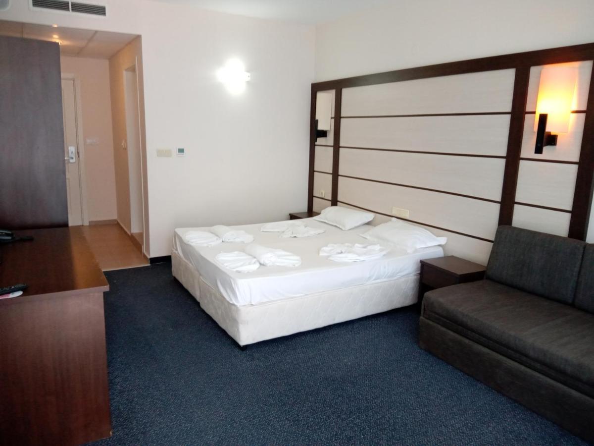 Sea View Triple S B Apartment Pomorie Exterior photo